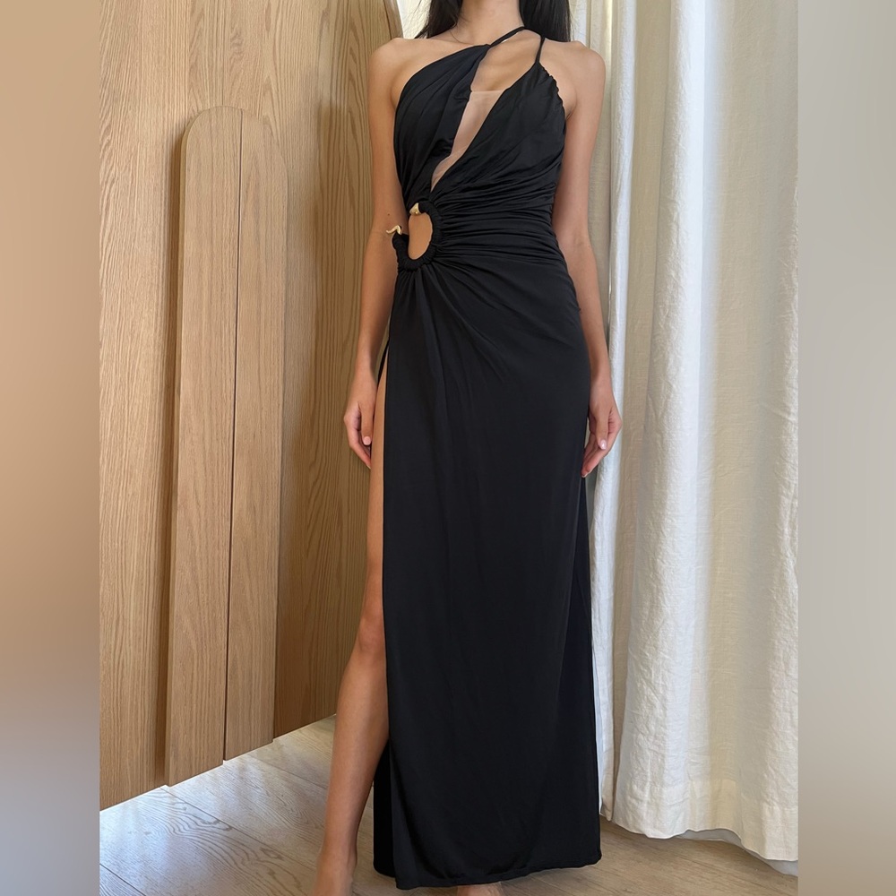 Trista Gown in black